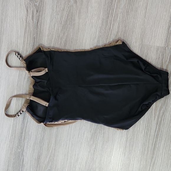 NWOT Venus Slimming Draped One-Piece Swimsuit Size 6 - Picture 6 of 7
